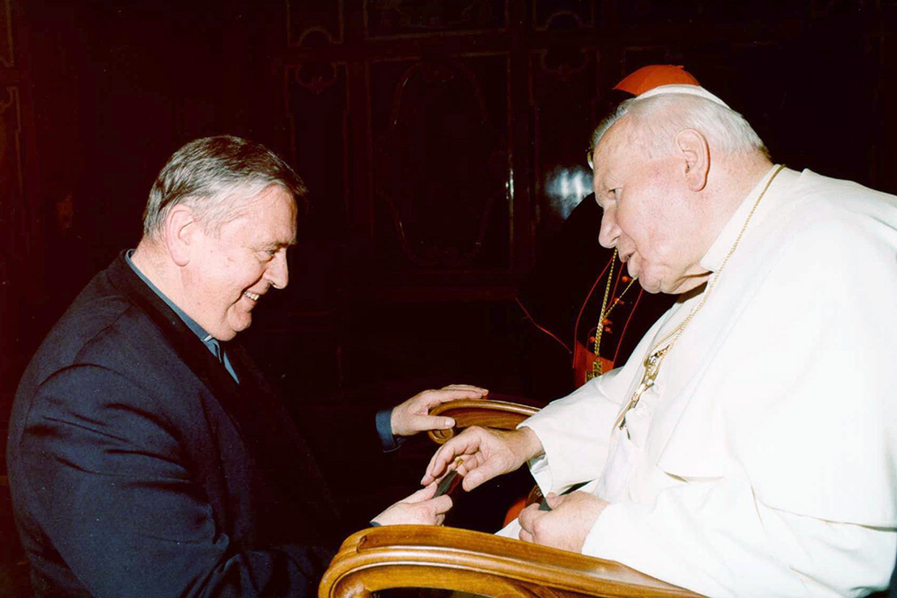Weihbischof Dr. Ludwig SchwarzPapstaudienz Johannes Paul II